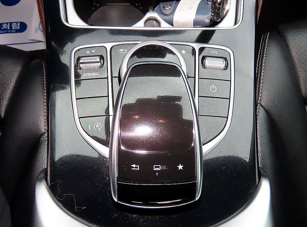벤츠 C 클래스 C220 d 아방가르드 사진 14