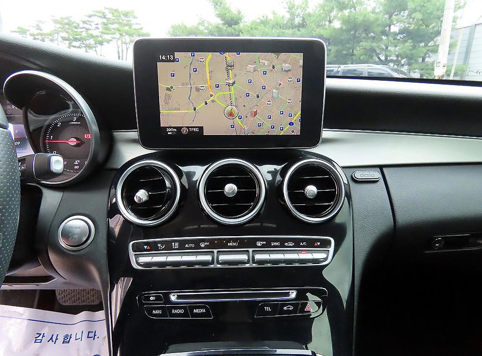 벤츠 C 클래스 C220 d 아방가르드 사진 15