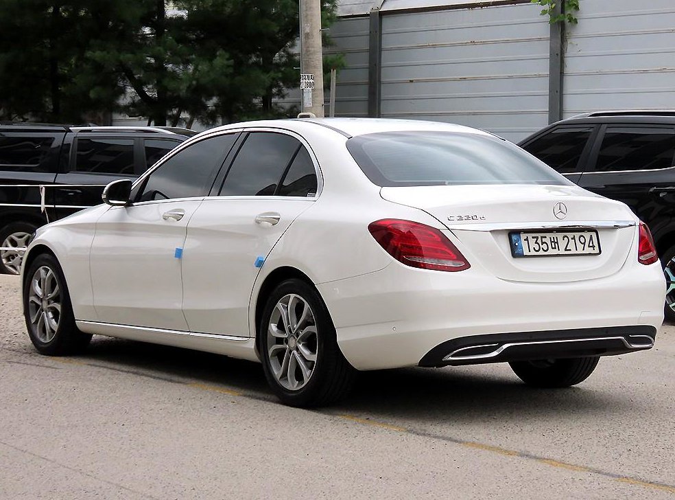 벤츠 C 클래스 C220 d 아방가르드 사진 3
