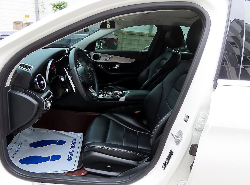 벤츠 C 클래스 C220 d 아방가르드 사진 5