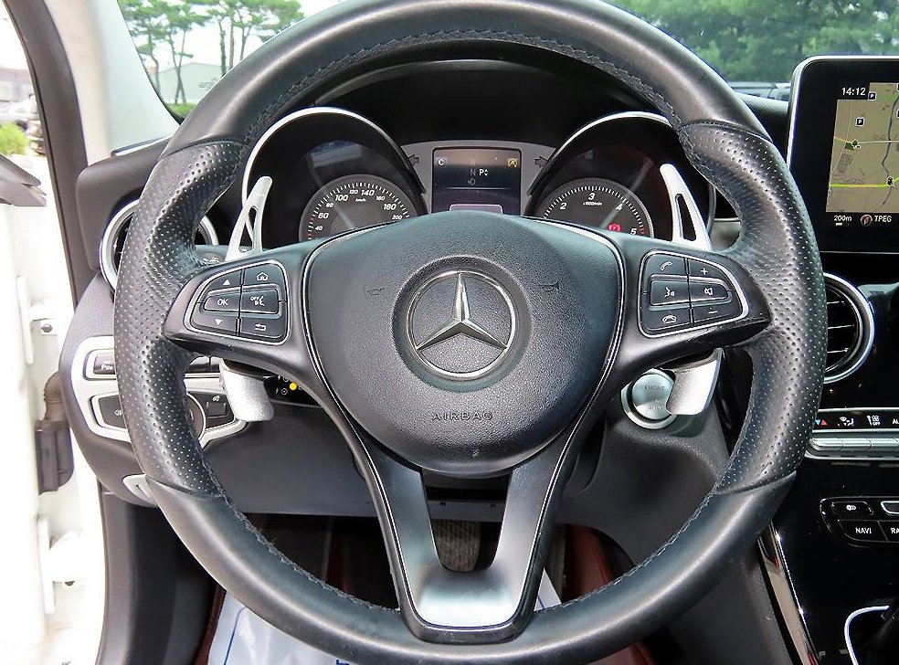 벤츠 C 클래스 C220 d 아방가르드 사진 8