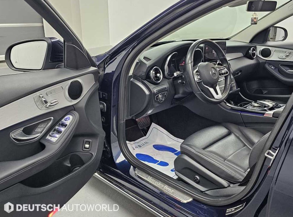 벤츠 C 클래스 C220 d 4MATIC 아방가르드 사진 11