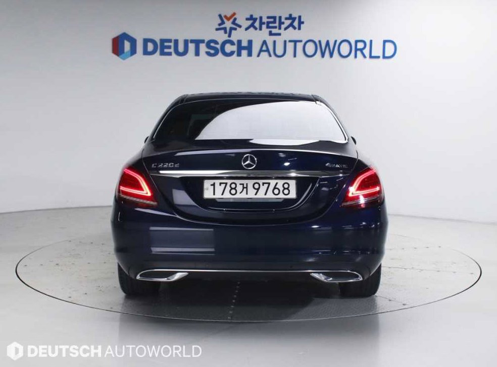 벤츠 C 클래스 C220 d 4MATIC 아방가르드 사진 4