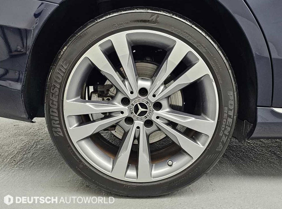 벤츠 C 클래스 C220 d 4MATIC 아방가르드 사진 5