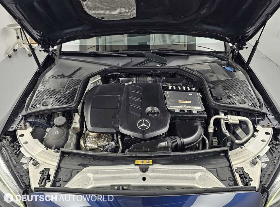 벤츠 C 클래스 C220 d 4MATIC 아방가르드 사진 6