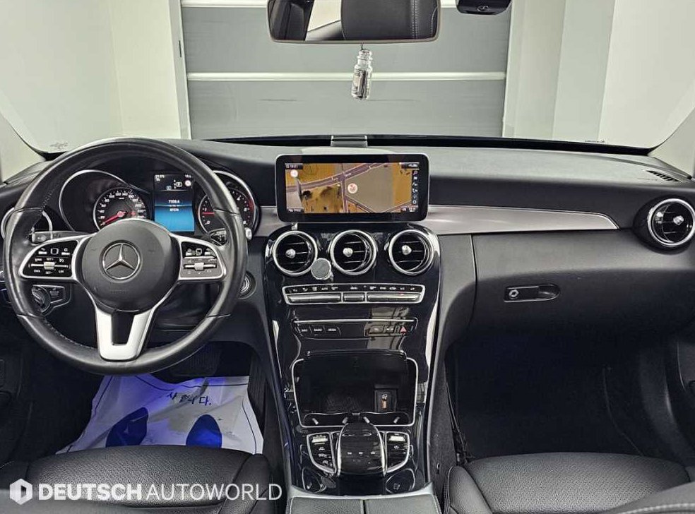벤츠 C 클래스 C220 d 4MATIC 아방가르드 사진 7