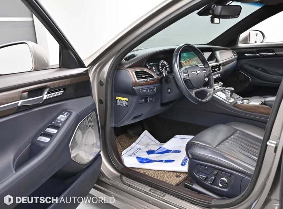 제네시스 G90 3.3 T AWD 사진 11