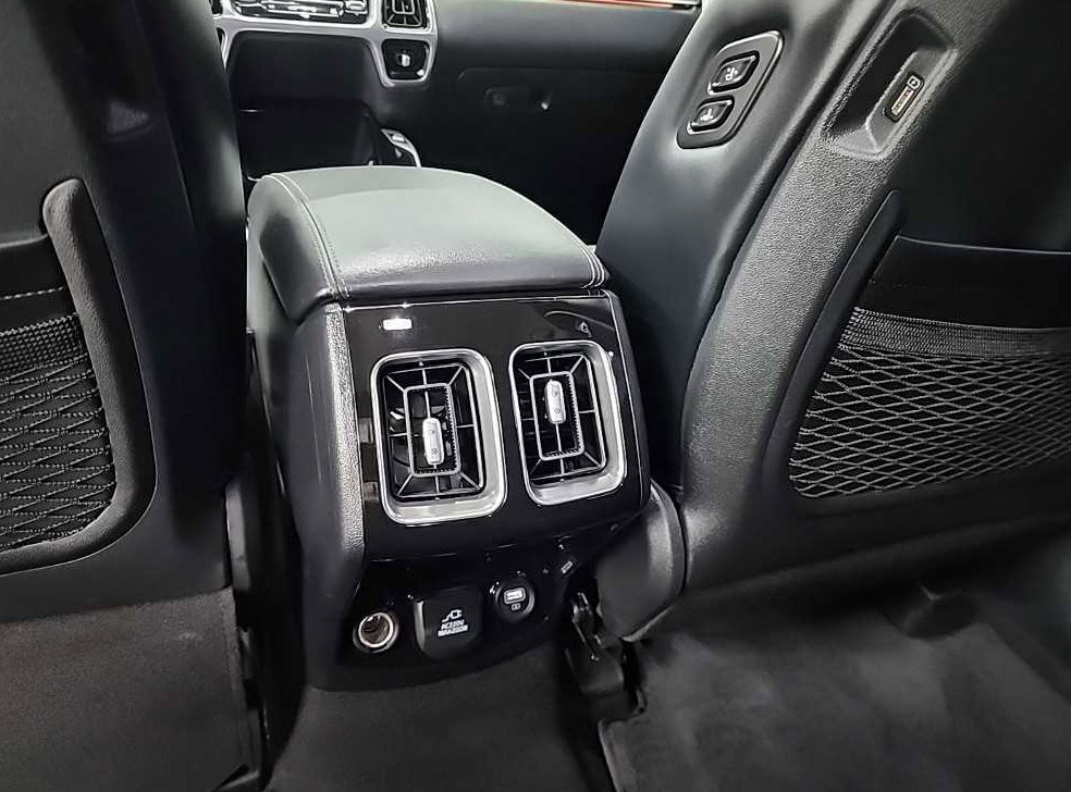 기아 쏘렌토 가솔린 2.5T 2WD 시그니처 사진 13