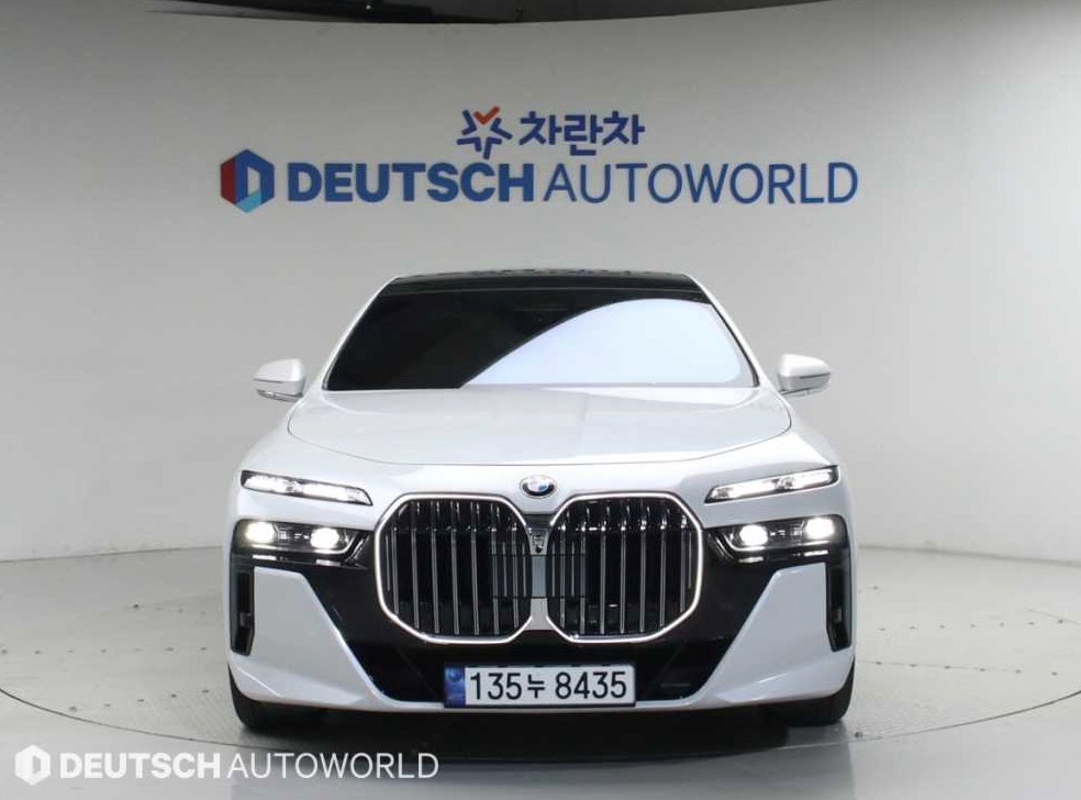 BMW 7시리즈 740d xDrive M 스포츠 사진 3