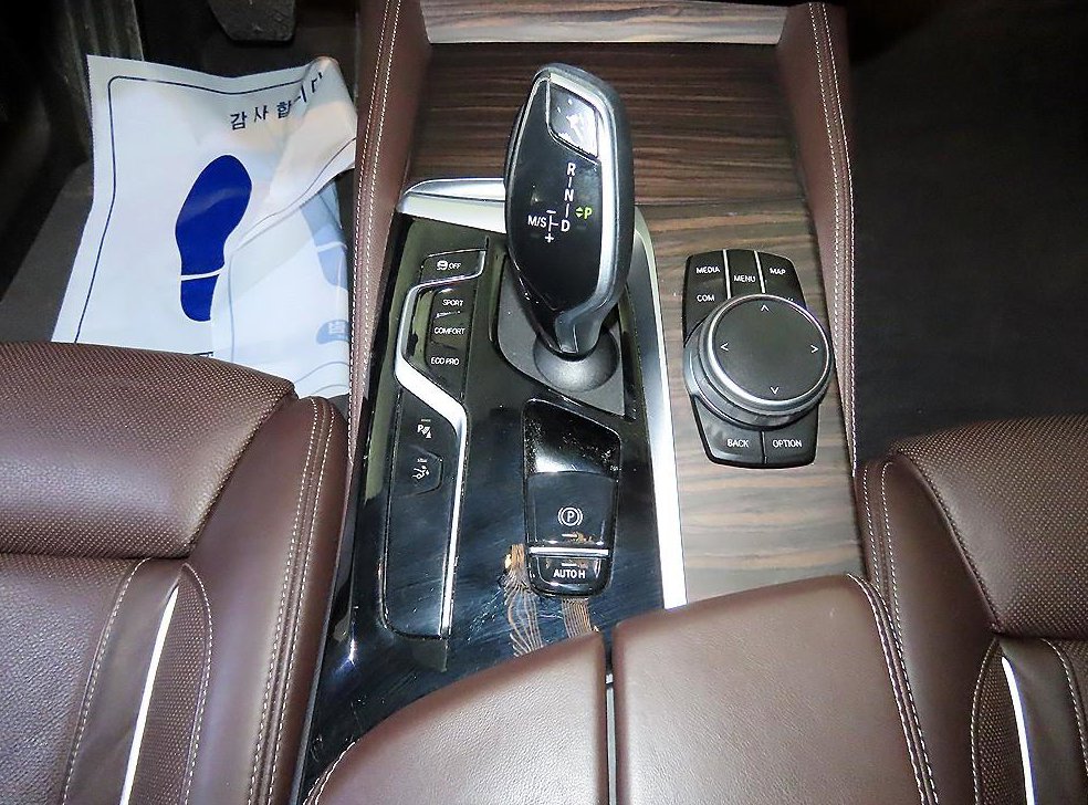 BMW iX iX 사진 12