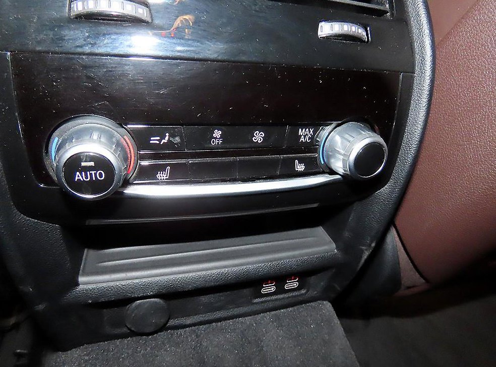 BMW iX iX 사진 14