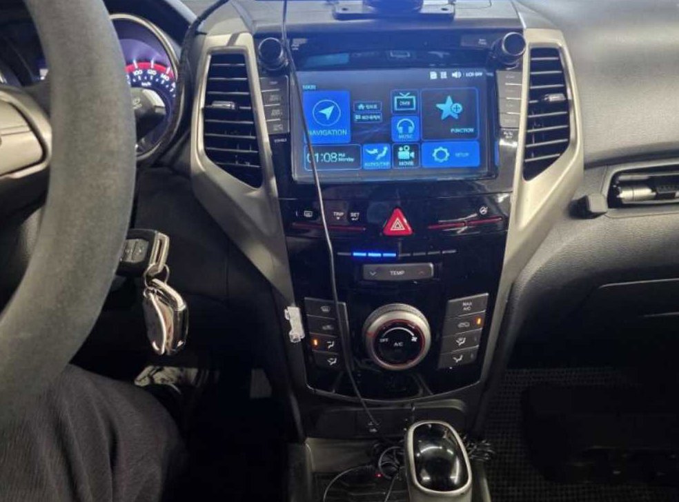 KG모빌리티(쌍용)  티볼리 가솔린 2WD 1.6 VX 사진 7