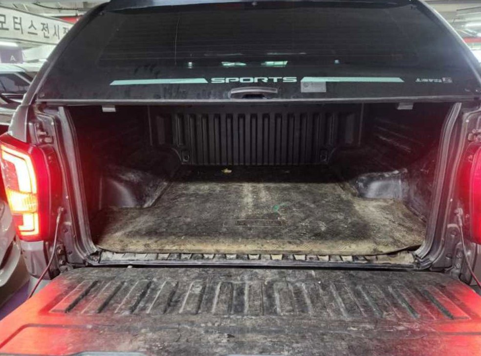 KG모빌리티(쌍용)  렉스턴 디젤 2.2 4WD 사진 18