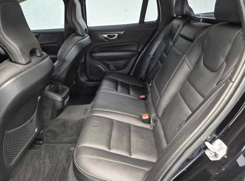 볼보 V60 2.0 T5 AWD 사진 12