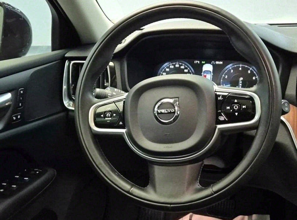 볼보 V60 2.0 T5 AWD 사진 9