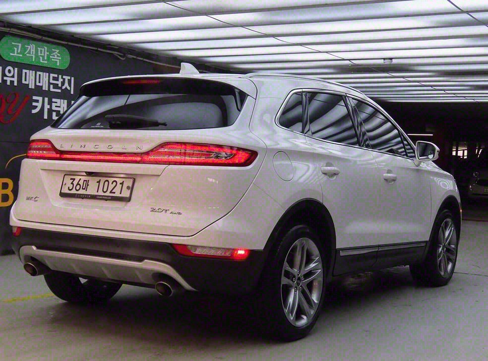 링컨 MKC 2.0 AWD 사진 3