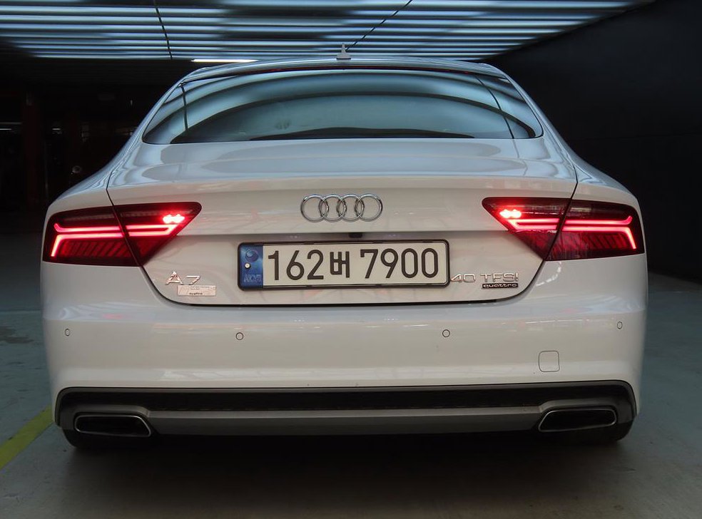 아우디 A7 40 TFSI 콰트로 스포츠 사진 3