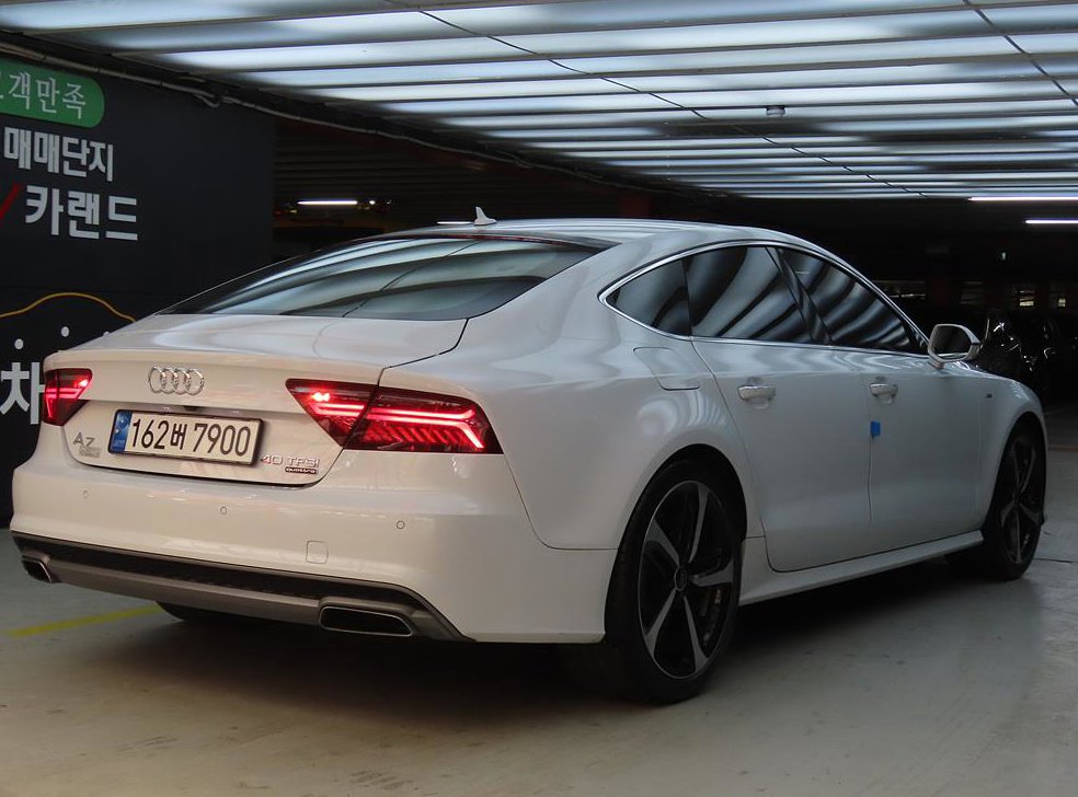 아우디 A7 40 TFSI 콰트로 스포츠 사진 4