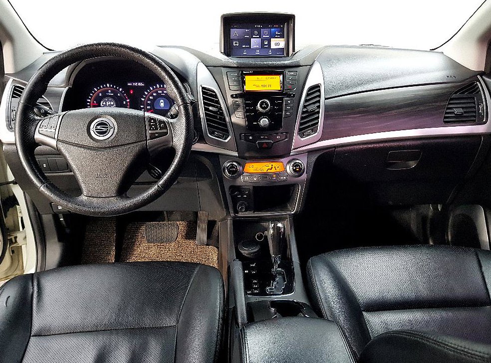 KG모빌리티(쌍용)  코란도 2WD 2.0 CVT 사진 5
