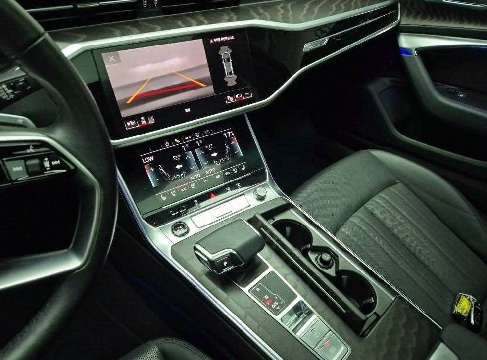 아우디 A6 45 TFSI 프리미엄 사진 10