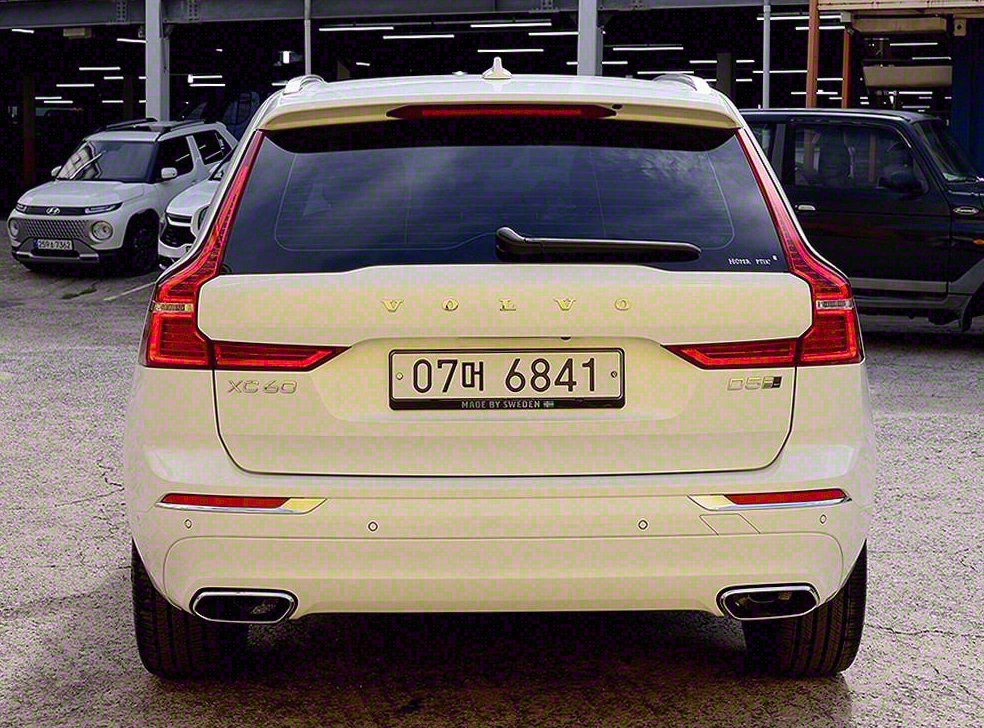 볼보 XC60 D5 AWD 인스크립션 사진 3