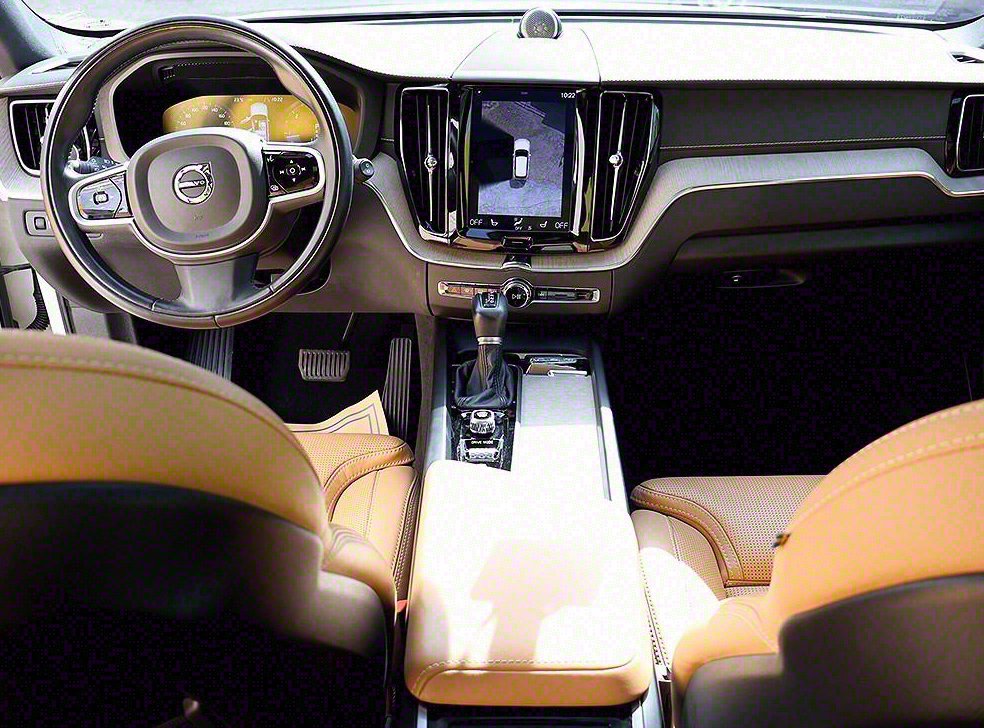 볼보 XC60 D5 AWD 인스크립션 사진 5