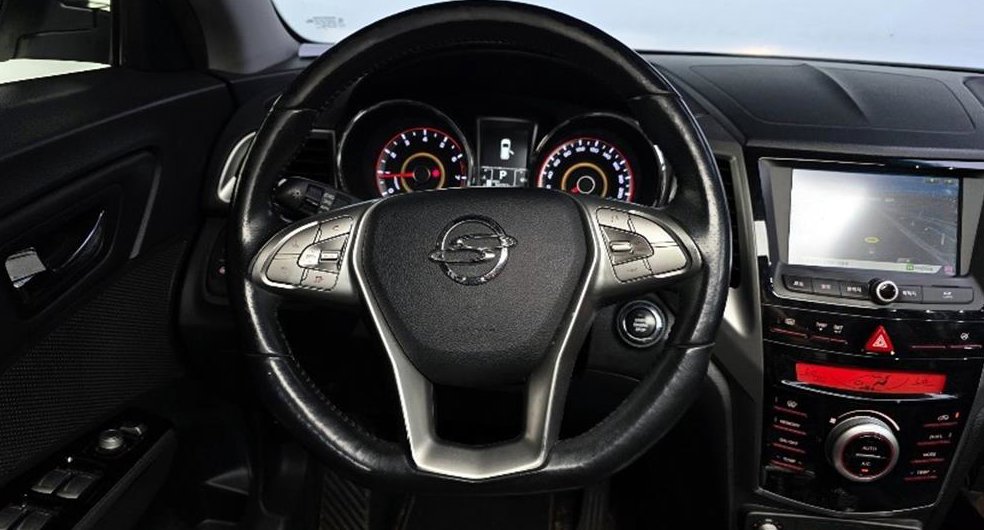 KG모빌리티(쌍용)  티볼리 가솔린 2WD 1.6 LX 사진 13