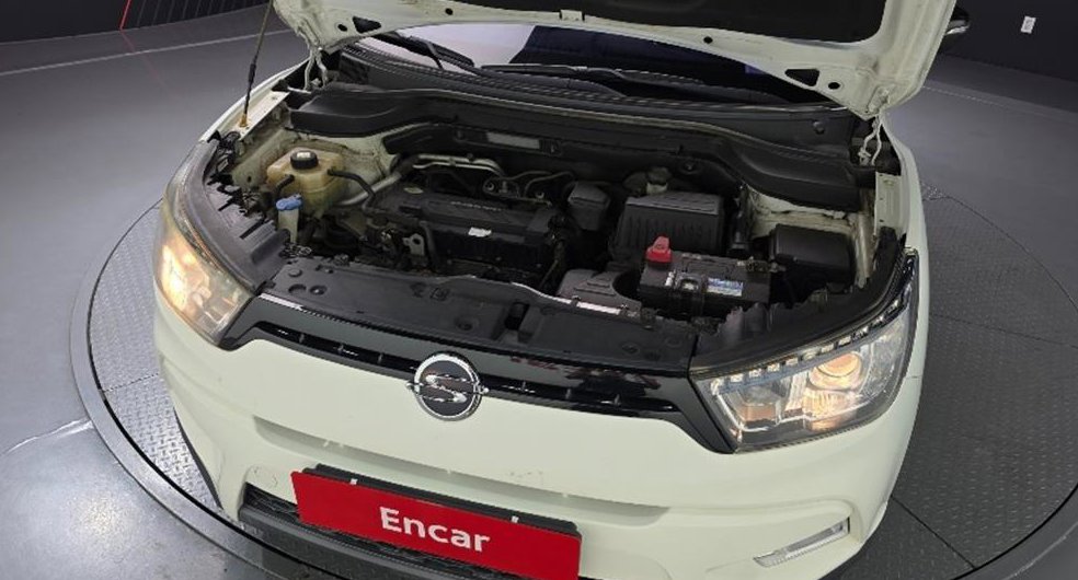 KG모빌리티(쌍용)  티볼리 가솔린 2WD 1.6 LX 사진 6