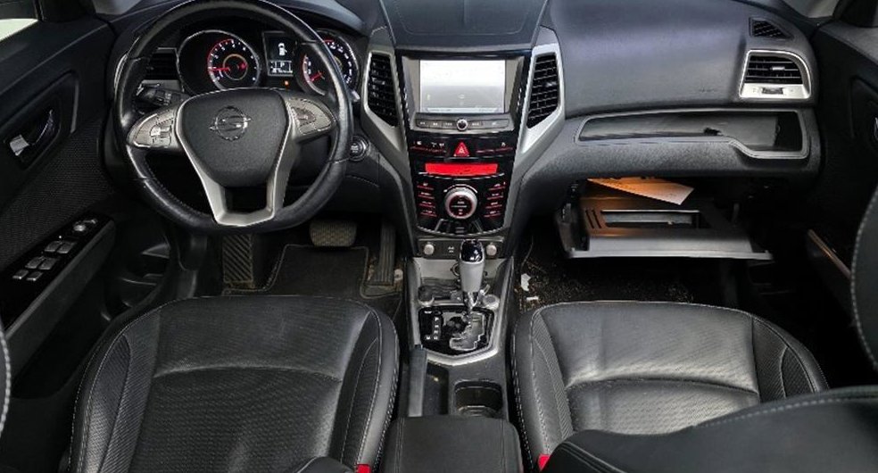 KG모빌리티(쌍용)  티볼리 가솔린 2WD 1.6 LX 사진 7
