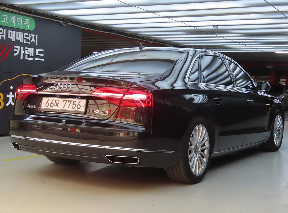 아우디 A8 50 TDI 콰트로 LWB 사진 4