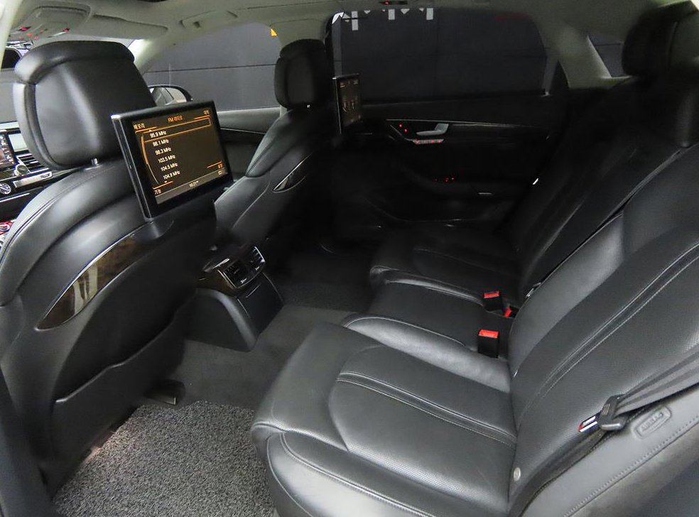 아우디 A8 50 TDI 콰트로 LWB 사진 6