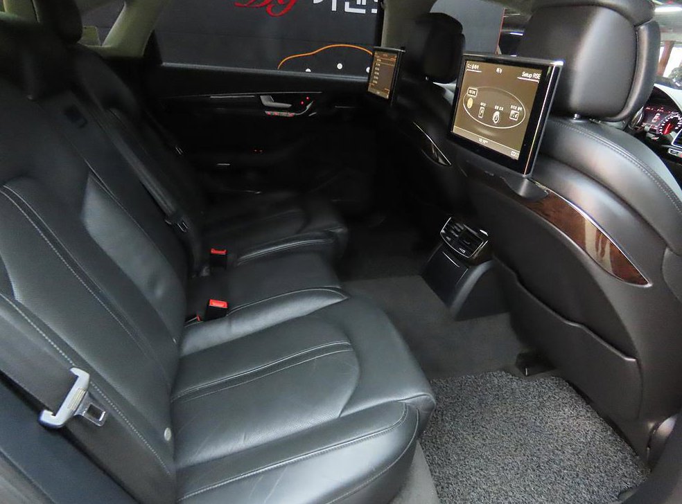 아우디 A8 50 TDI 콰트로 LWB 사진 7