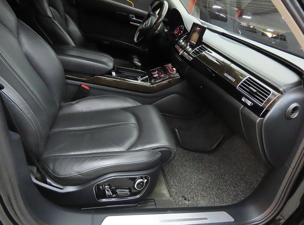 아우디 A8 50 TDI 콰트로 LWB 사진 8