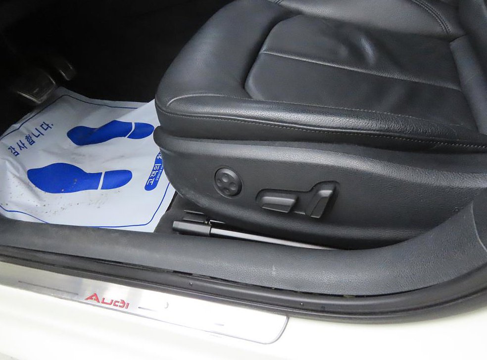 아우디 A3 25 TDI 다이나믹 사진 14