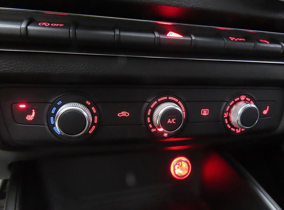 아우디 A3 25 TDI 다이나믹 사진 8