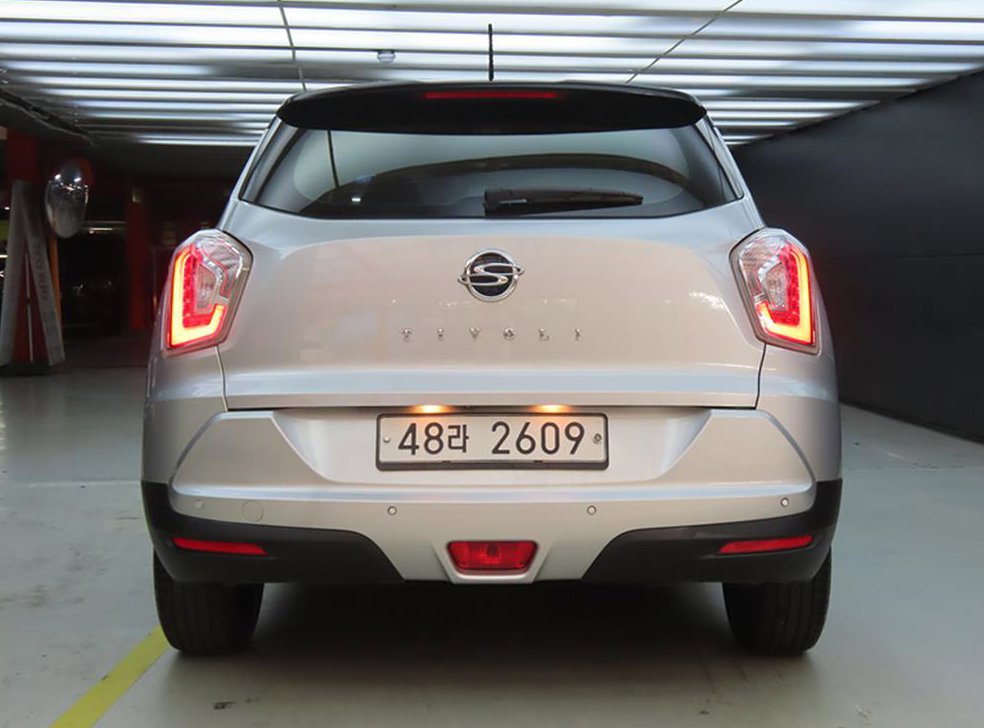 KG모빌리티(쌍용)  티볼리 2WD 디젤 VX 사진 3