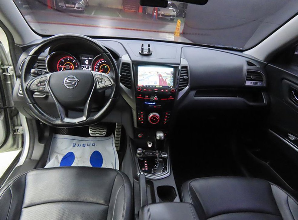 KG모빌리티(쌍용)  티볼리 2WD 디젤 VX 사진 7