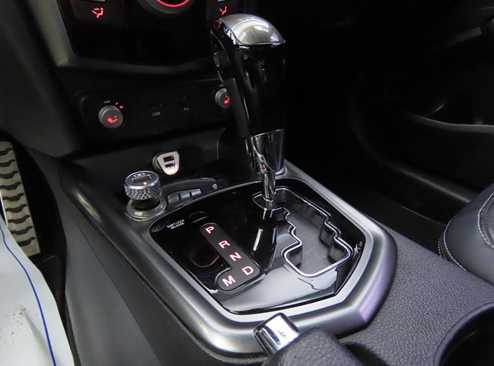 KG모빌리티(쌍용)  티볼리 2WD 디젤 VX 사진 9