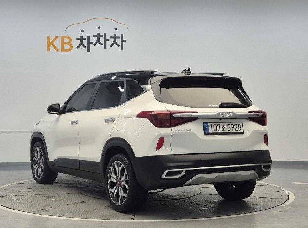 기아 셀토스 가솔린 1.6 터보 2WD 사진 2