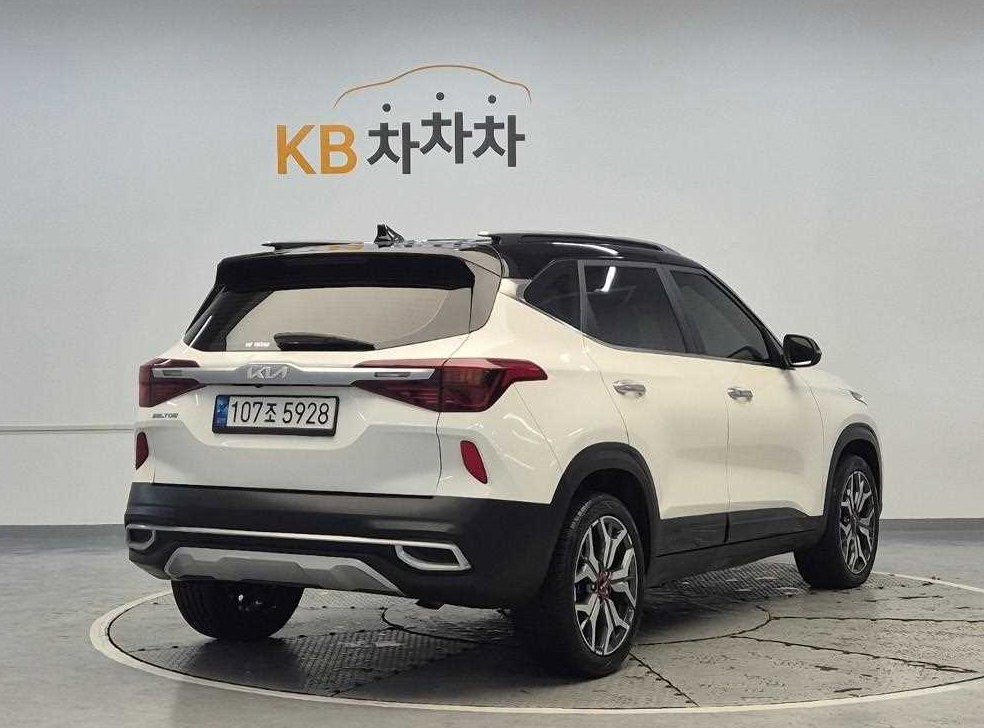 기아 셀토스 가솔린 1.6 터보 2WD 사진 3