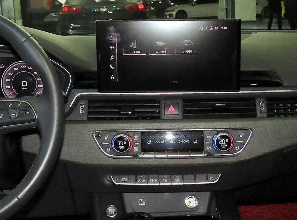 아우디 A4 40 TFSI 프리미엄 사진 11