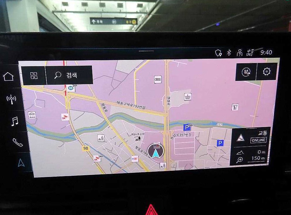 아우디 A4 40 TFSI 프리미엄 사진 14