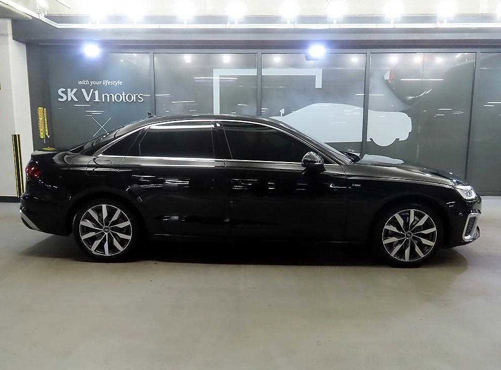 아우디 A4 40 TFSI 프리미엄 사진 3