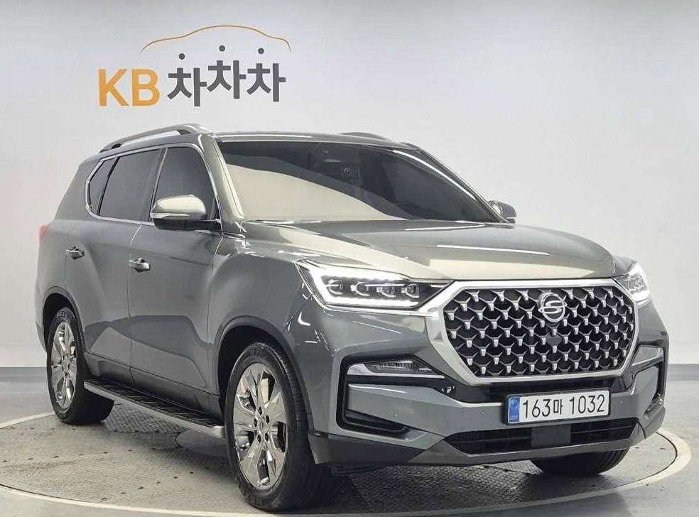 KG모빌리티(쌍용)  렉스턴 디젤 2.2 4WD 프레스티지 사진 4