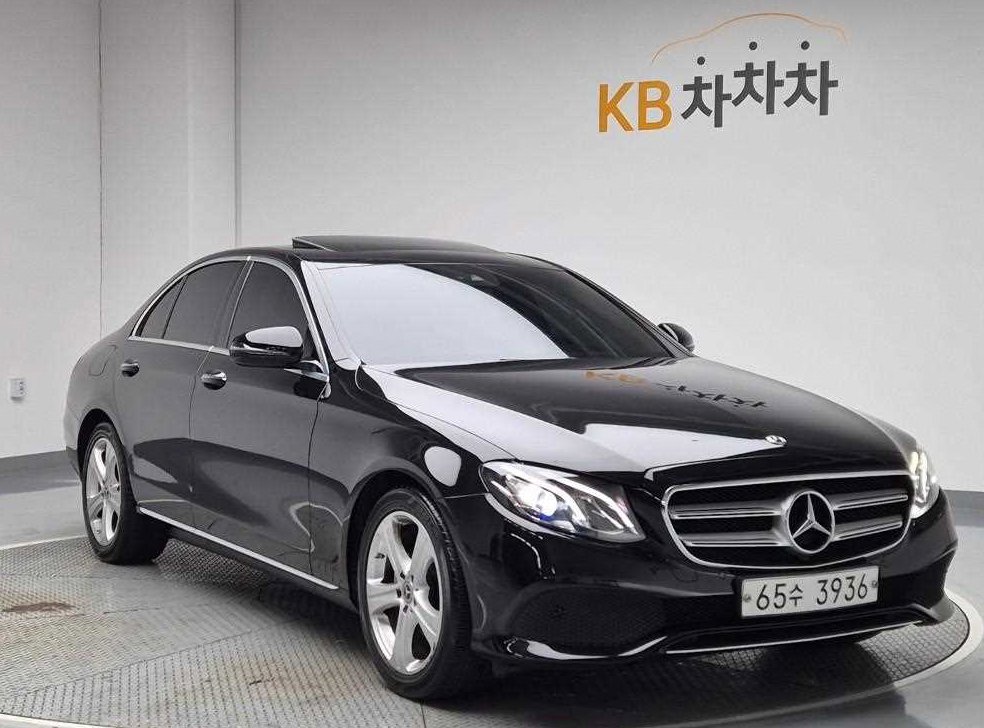 벤츠 E 클래스 E200 아방가르드 사진 4