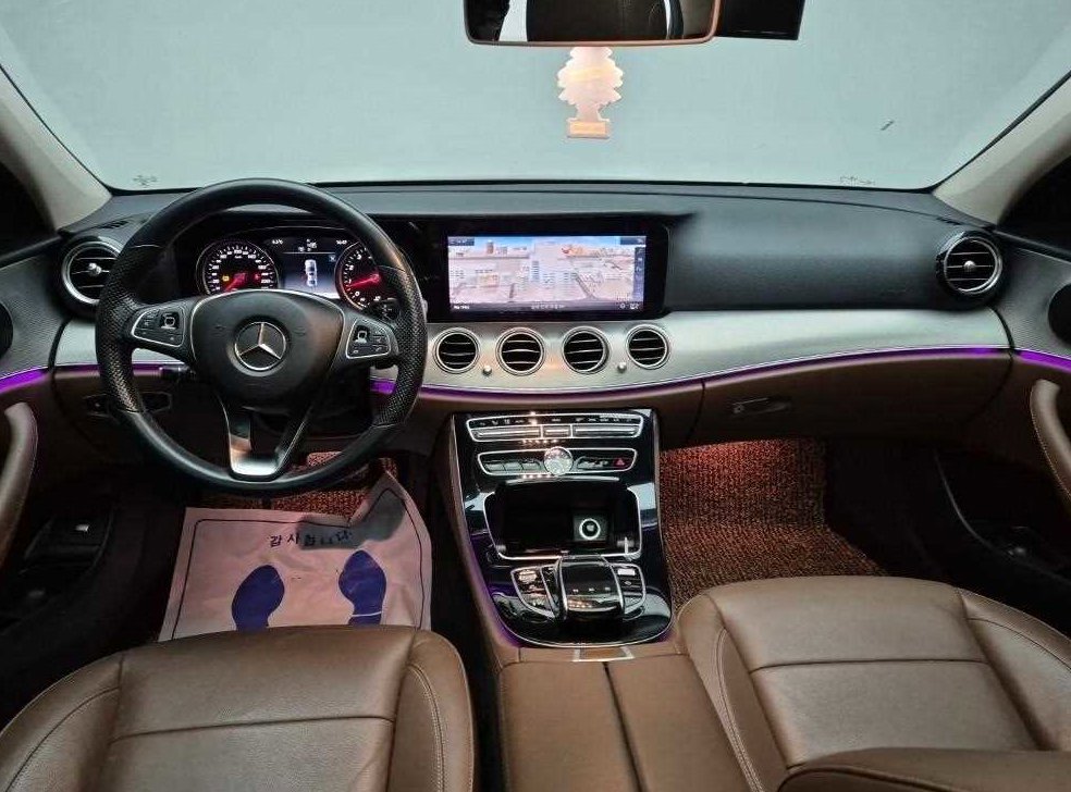벤츠 E 클래스 E200 아방가르드 사진 7