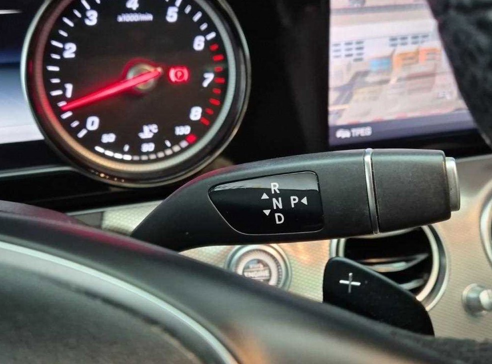 벤츠 E 클래스 E200 아방가르드 사진 8