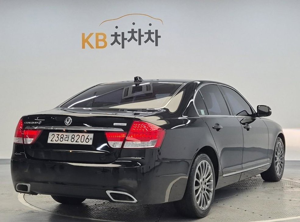 KG모빌리티(쌍용)  체어맨 가솔린 4WD CW600 4TRONIC 사진 3