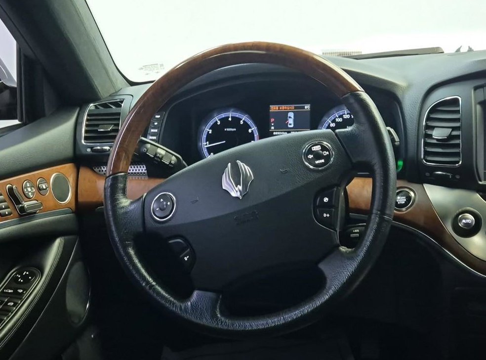 KG모빌리티(쌍용)  체어맨 가솔린 4WD CW600 4TRONIC 사진 9