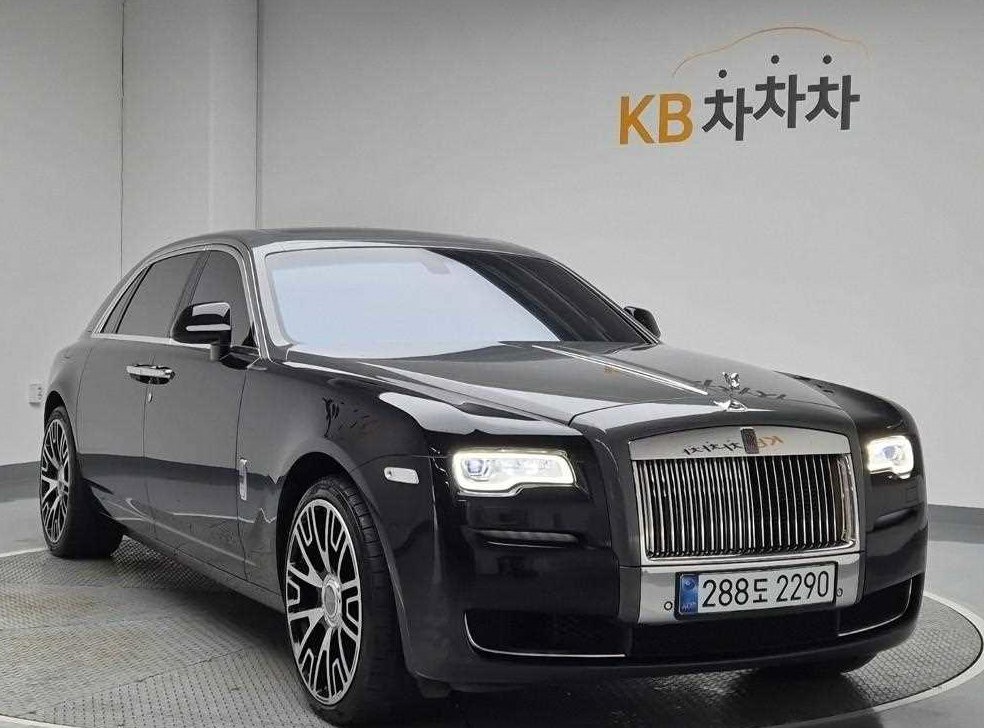 롤스로이스 고스트 6.6 V12 EWB 사진 4